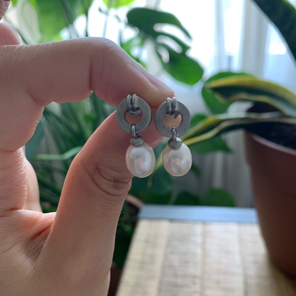 Freshwater Pearl and Silver Drop Earrings